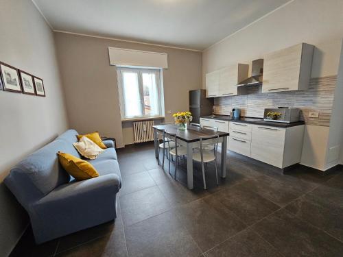 Η κουζίνα ή μικρή κουζίνα στο Via Brennero 5 Apartments