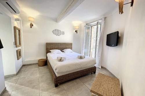 2 pièces balcon 4 pers Meynadier Palais 1 minute by Olam Properties