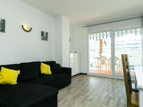 Fotografia z galérie ubytovania Apartamento luminoso con piscina comunitaria, cerca de la playa y centro de Santa Margarita, Roses - ES-228-119 v destinácii Roses
