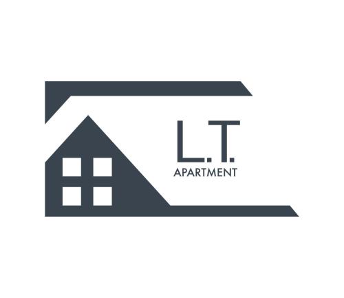 ein Logo für eine Immobilienagentur mit einem Haus in der Unterkunft LT Apartment Tropea in Tropea