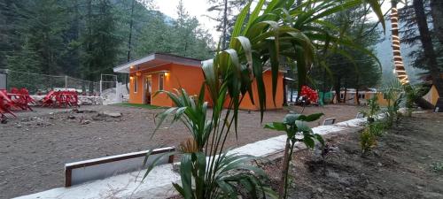 Foto dalla galleria di Pandora Riverside Cafe & Stay a Kasol
