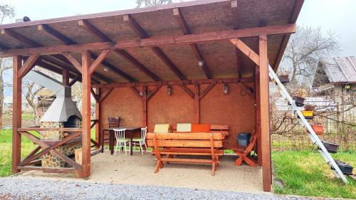 Κήπος έξω από το Apartmány Chalúpkova ulica Prešov - Solivar