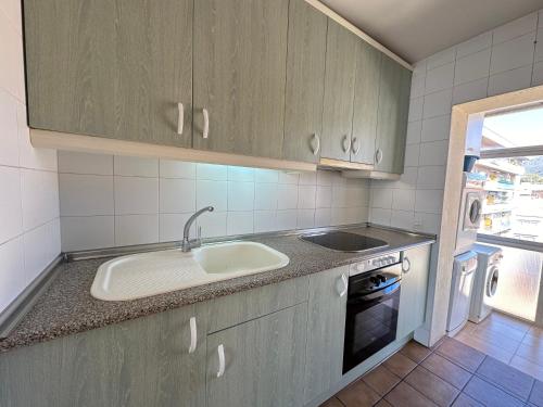 A kitchen or kitchenette at Agi Solimar Atico