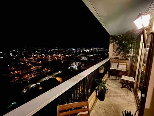 Photo de la galerie de l'établissement Appartement entre Mer et Montagne - Cannes Marina, à Mandelieu-la-Napoule