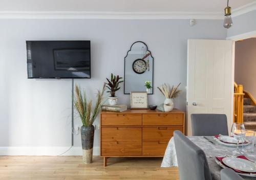 Foto Spacious quiet 4bedrooms 6beds house with private garage 3min walk to Paddington Station 4