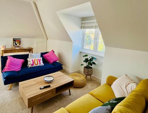 Istumisnurk majutusasutuses Beautiful One Bed Apartment in West End Folkestone
