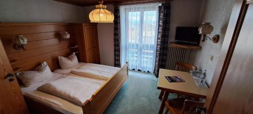 Un pat sau paturi într-o cameră la Haus Jupp