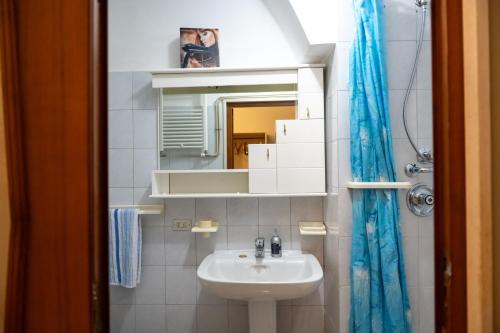 Koupelna v ubytování Casa Luca - Siti storici e ottima cucina locale