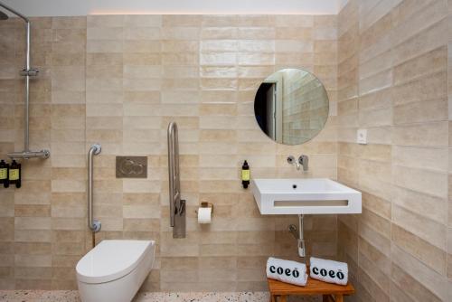 Coeo Fresca Roof Garden Signature Apartments photo 52