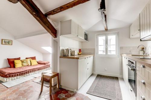 Appartement de charme sous les toits