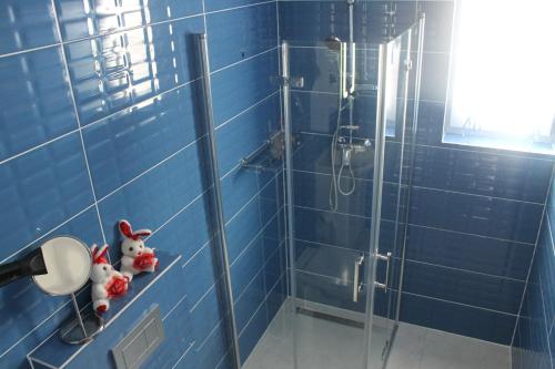 Ένα μπάνιο στο Ferienwohnung Mioritza