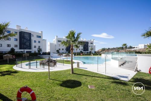 ViVi Homes - Deco Pool, Garden, Terrace & Beach