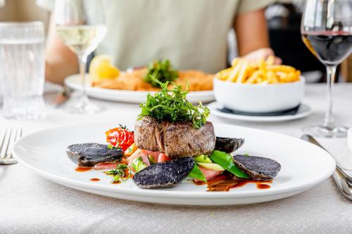 Essen im Hotel oder in der Nähe