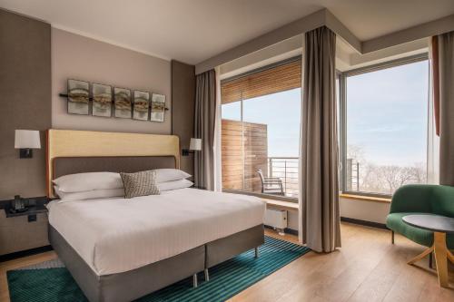 Postel nebo postele na pokoji v ubytování Sopot Marriott Resort & Spa