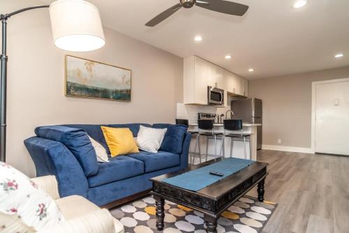 Køkken eller tekøkken på Close to everything fun Free Parking LM1704