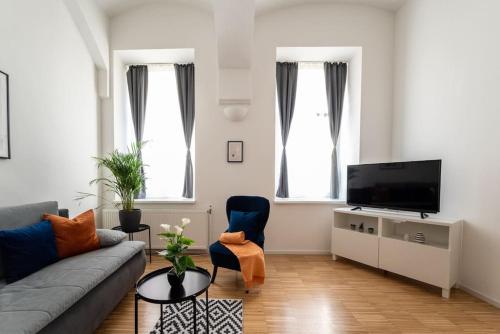Pristine 1BR Steps from City by HM