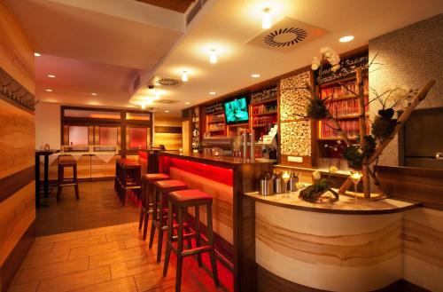 Ο χώρος του lounge ή του μπαρ στο Hotel Fürst