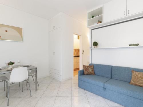 Χώρος καθιστικού στο Apartment Mediterranee by Interhome