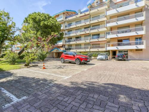 Apartment Eugénie-3 by Interhome