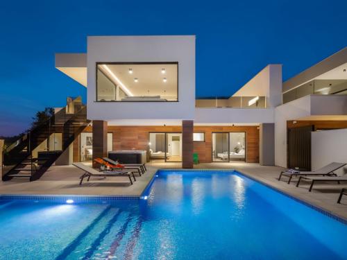 Villa Old Olive III by Interhome