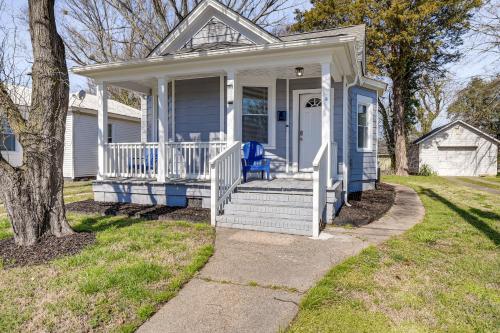 Φωτογραφία από το άλμπουμ του Charming Hampton Home Near Downtown and Beaches! σε Hampton