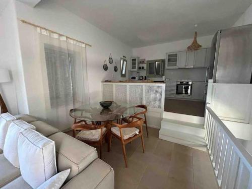 Η κουζίνα ή μικρή κουζίνα στο Sunset Seaview retreat