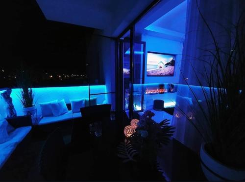 Televisyen dan/atau pusat hiburan di Mystik Penthouse