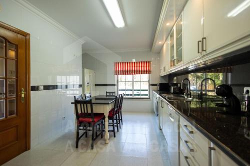 Lina's House by AcasaDasCasas