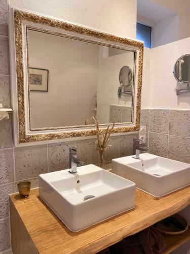 Ένα μπάνιο στο chambre d'hôtes La Marmittiére