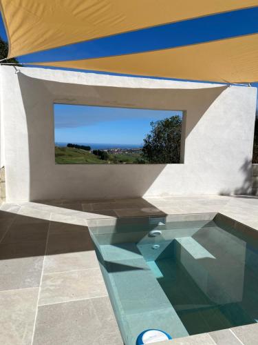 Πισίνα στο ή κοντά στο Villas Vairocana
