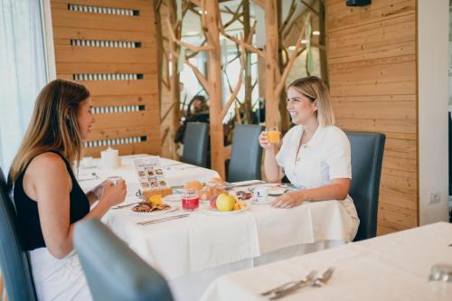 Clientes alojados en Olimpionico Hotel