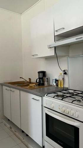 Kjøkken eller kjøkkenkrok på Appartement F2 ROSALINDA