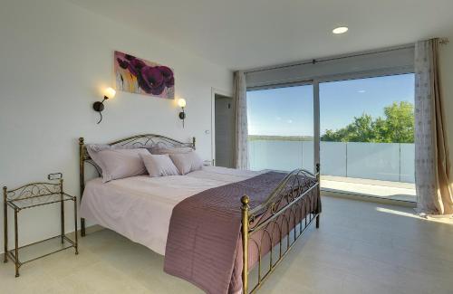 Family friendly house with a swimming pool Barbariga, Fazana - 22763