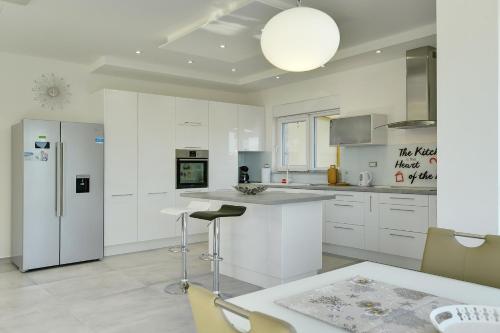Family friendly house with a swimming pool Barbariga, Fazana - 22763