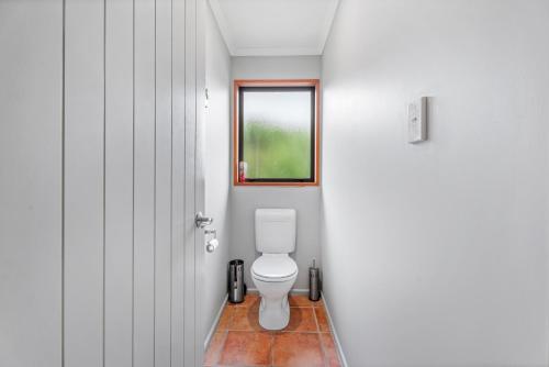 Ένα μπάνιο στο Hāwea Delight - Lake Hāwea Holiday Home