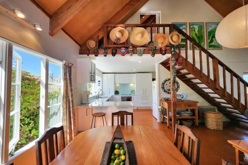 Gallery image of Walnut Cottage in Hahei