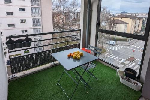 VIRAYA - Comfortable flat a stone's throw from the lake