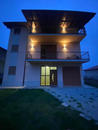 Gallery image of Belvedere House in Ishëm