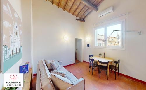 Santa Croce Historical Apartment by Florence Sweet Homes