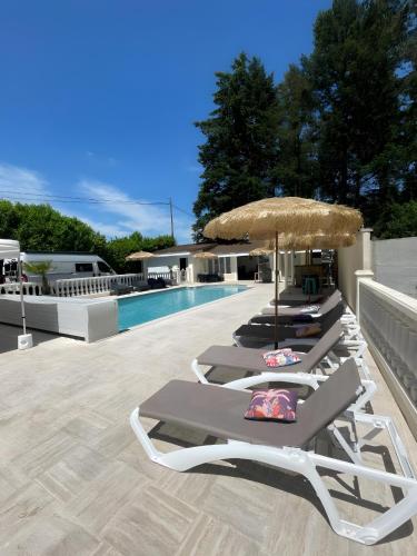Le Domaine des 24 Heures Piscine 8pers