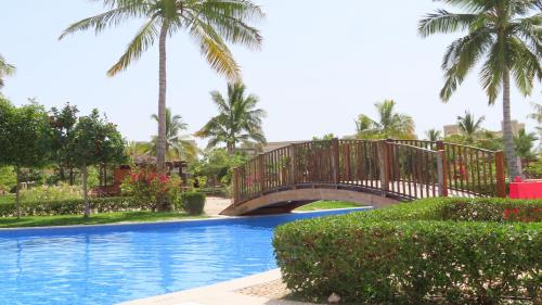 Piscina a Tulip Four Relax o a prop