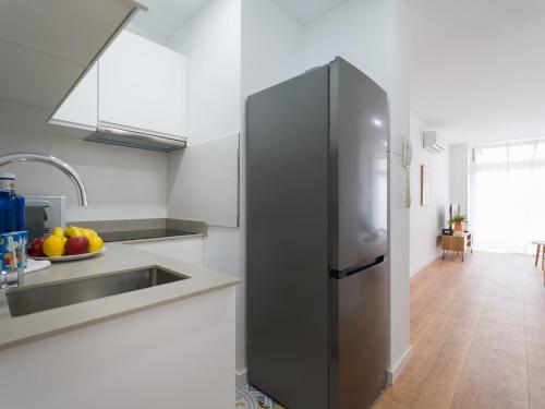 HomeForGuest Estudio Brisa Canteras con terraza