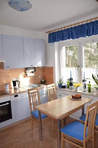 Η κουζίνα ή μικρή κουζίνα στο Maaß'ens Ferienhaus