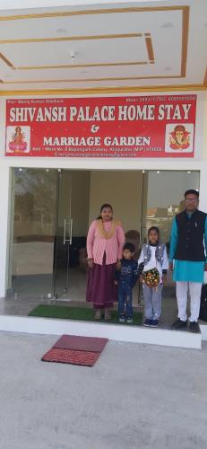 Ospiti di Shivansh Palace HomeStay & Marriage Garden