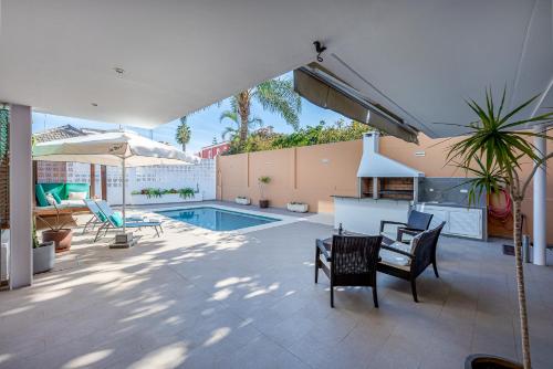 797 HOLIDAY RENTALS - Hermosa villa en playamar