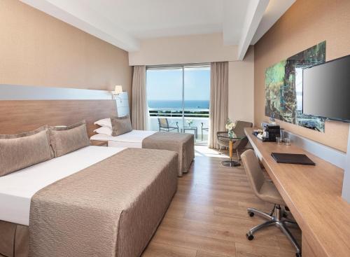 Concorde De Luxe Resort Lara Antalya- Prive Ultra All Inclusive — Pool view