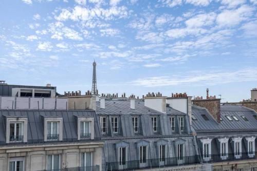 1 Bedroom#Haussmann#Amazing view#EffeilTower#AC