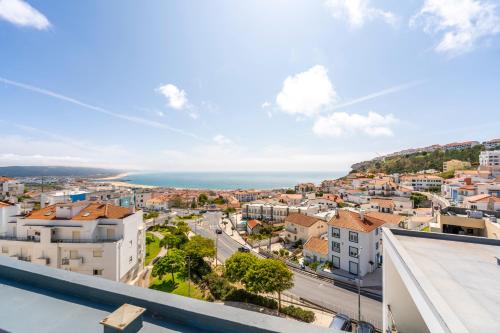Penthouse Boa Vista - Private Pool & Sea Views