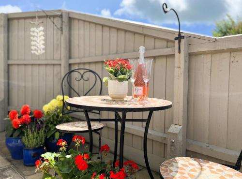 Ein Balkon oder eine Terrasse in der Unterkunft The Good Ships