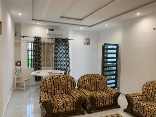 Khu vực ghế ngồi tại RESIDENCE KWABO